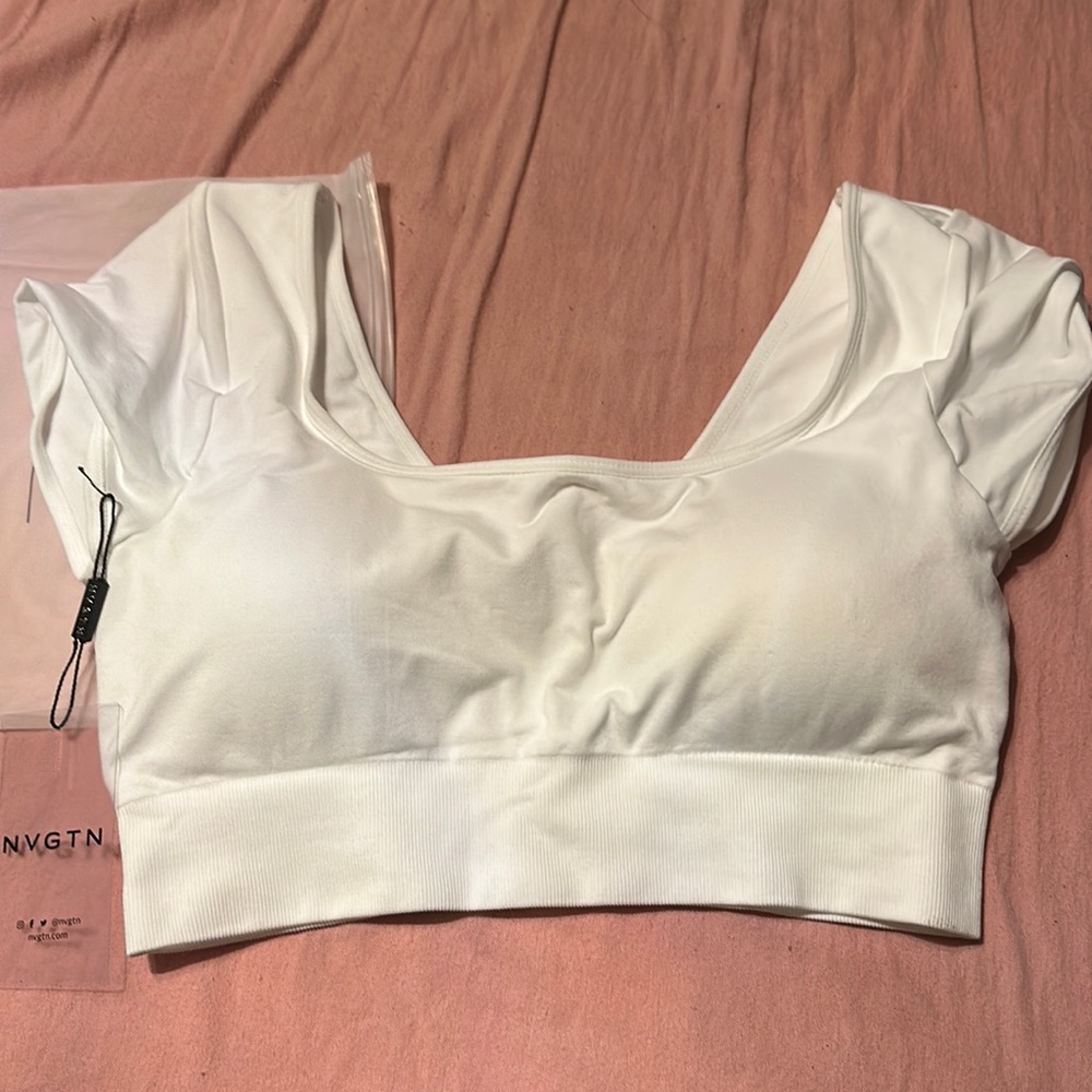NVGTN white serene seamless bra NWT